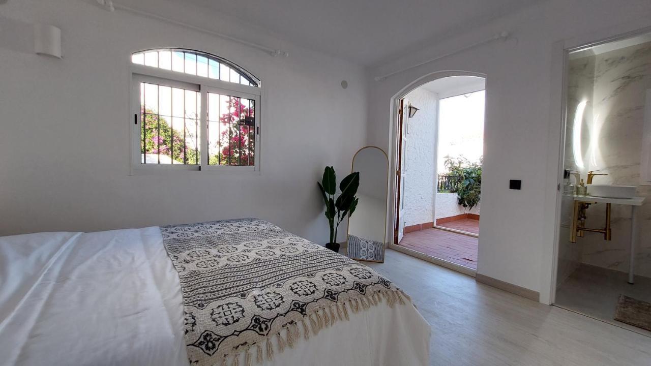 New Boho Home With Balcony, Private Garden And Communal Pool Нерха Екстериор снимка