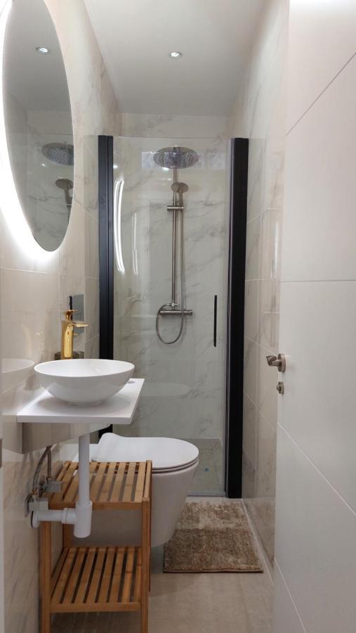 New Boho Home With Balcony, Private Garden And Communal Pool Нерха Екстериор снимка